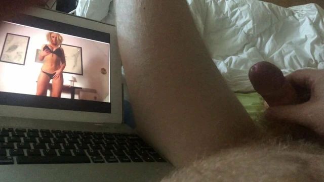 Jerking off to Melissa Debling