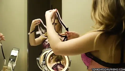 Kagney Linn Karter