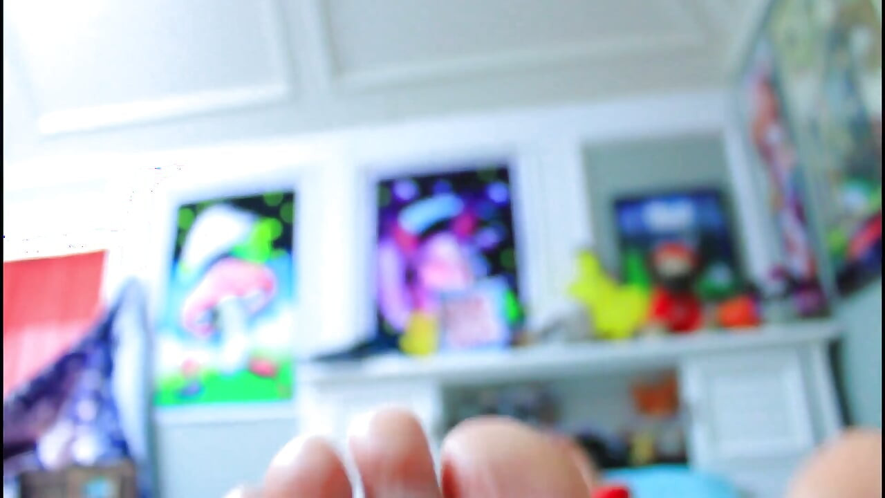 順從的少女被操她的腳和貓咪