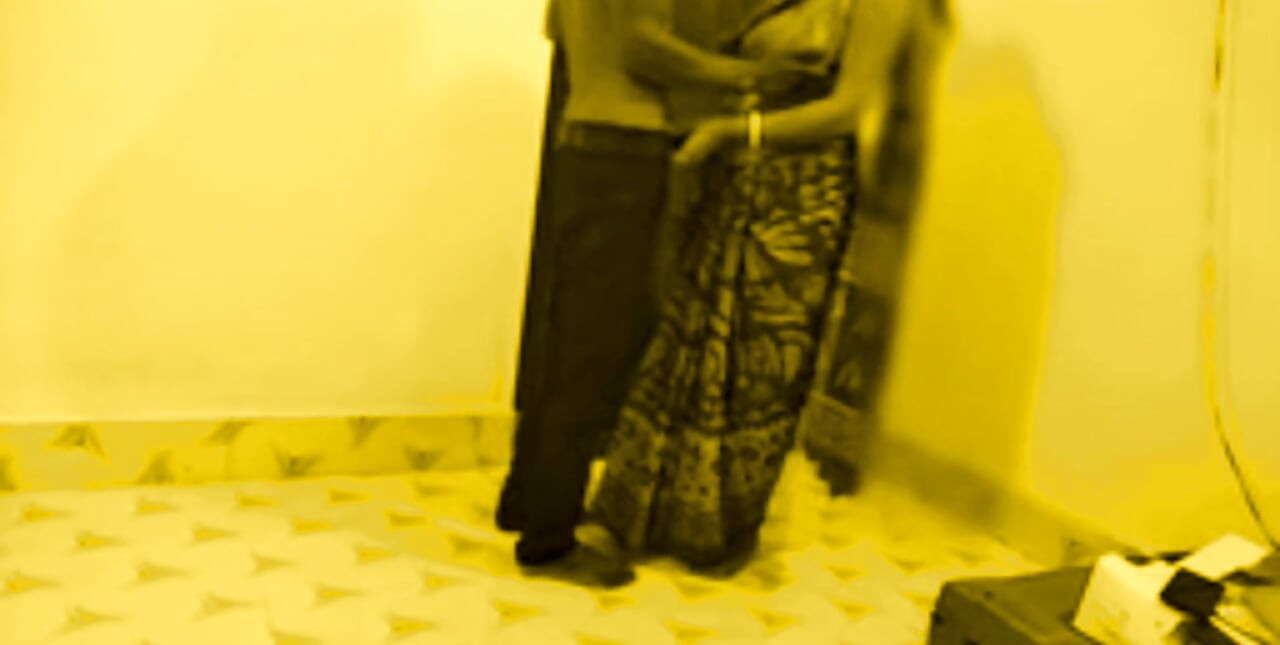 I went to Hot bhabhi's house during Rainy vacation and enjoyed a lot with my lovely bhabhi,