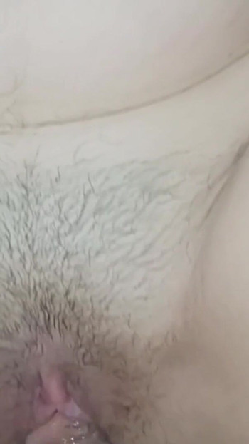 Un momento iconico da "Curlisita creampie compilation 1"