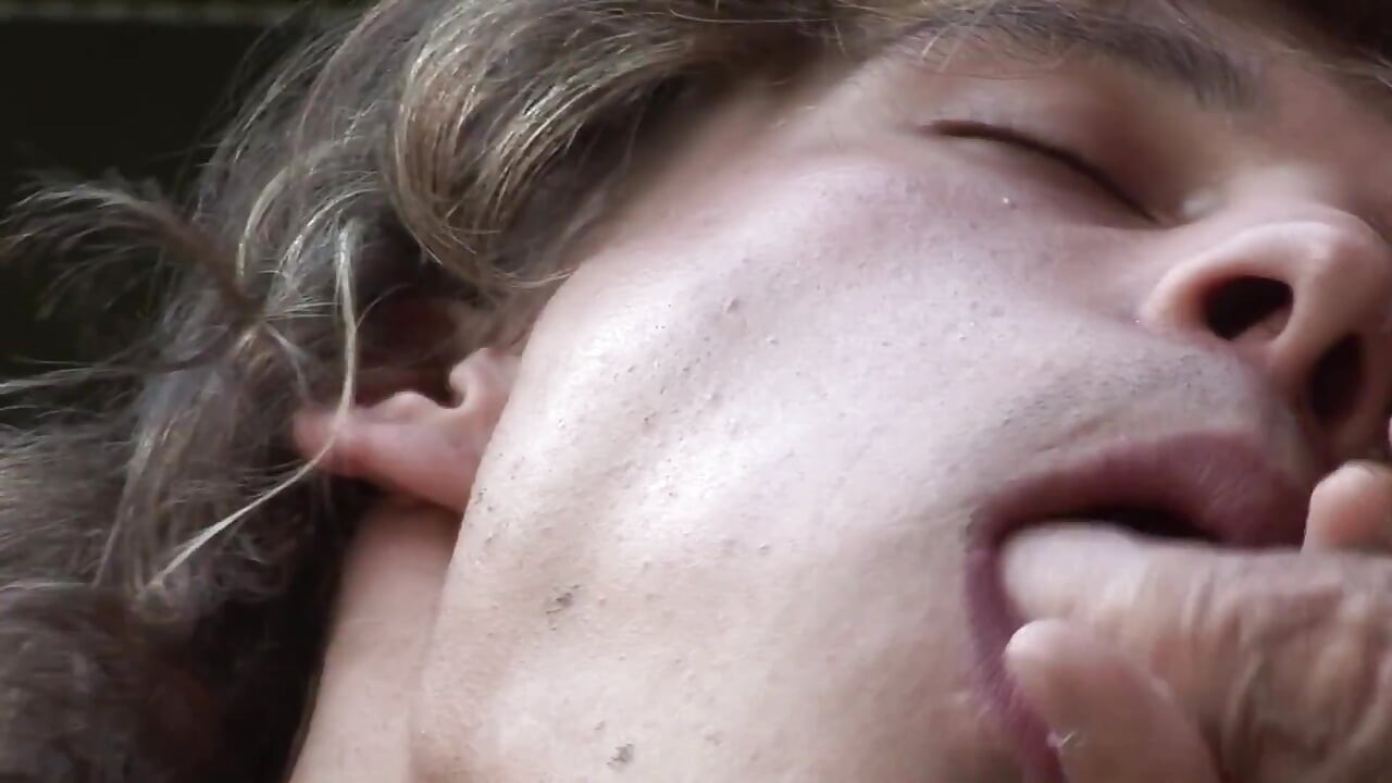Carter and Martyn fuck outdoor