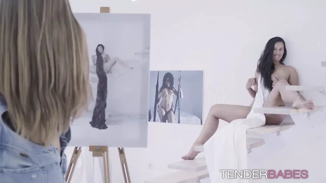 Gorgeous brunettes Izabella and Poca Hontas share lesbian lo