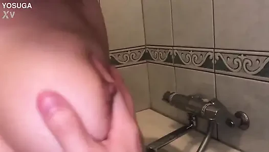 J-cup büyük memeli öğrenci. İçine boşalma ve banyo dahil olmak üzere uzun metrajlı film. Üniversite üniforması içinde seks eylemi dahil