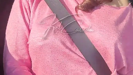 Aku mengambil keuntungan dari perjalanan mobil ke sp untuk menggoda sopir truk