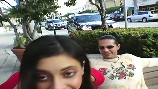 En derin amcık sikişi aşırı zevk ve patlayıcı bir boşalma sağlar