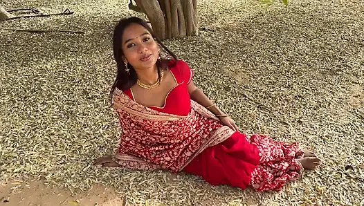Small Indian girl loves masturbating
