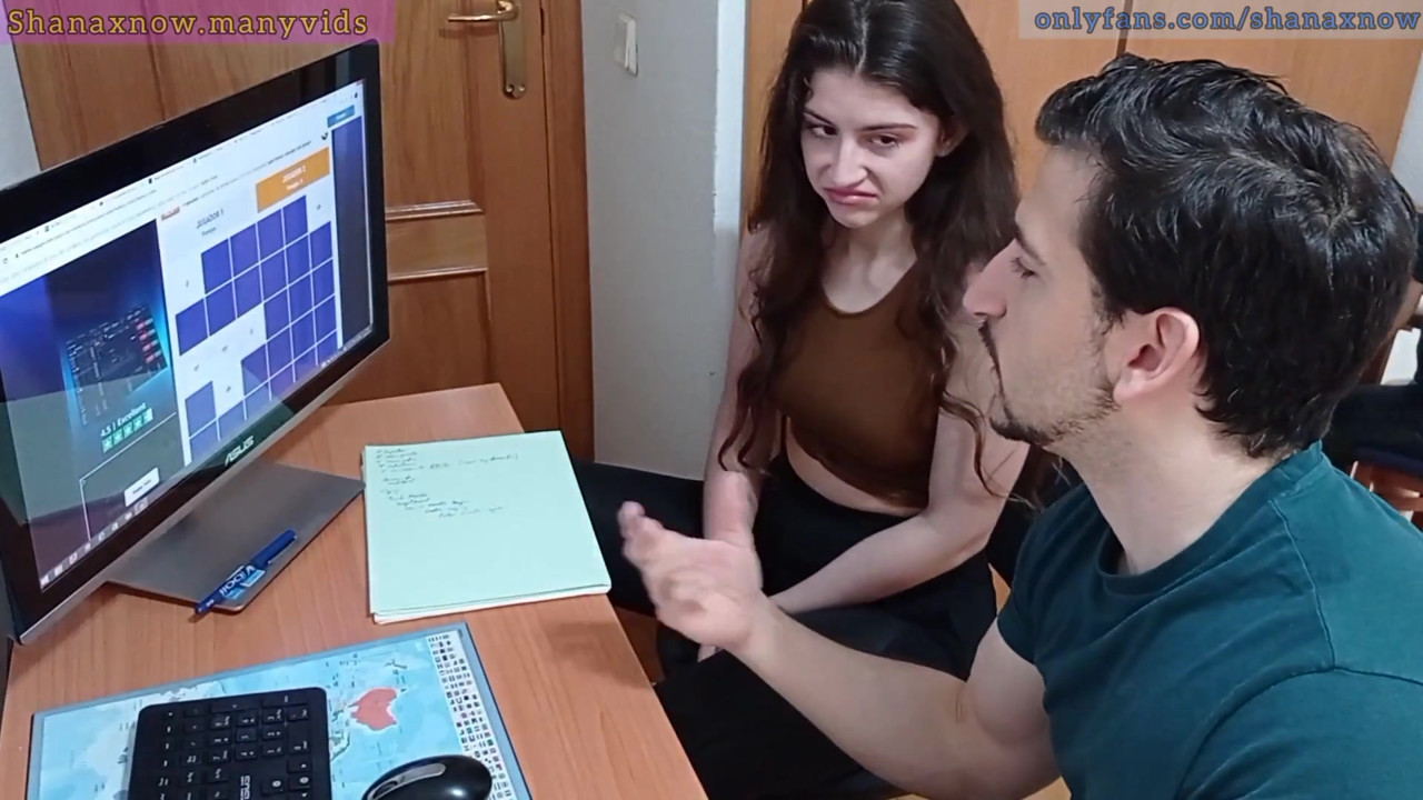 ティーン学生が脅迫、ハメ撮りフェラ、口内射精、ごっくん。