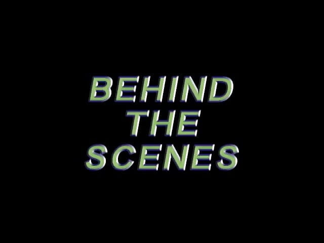 BTS avec une bande de nanas excitées