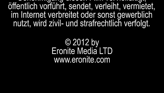 Pflaumen in speck eingewickelt