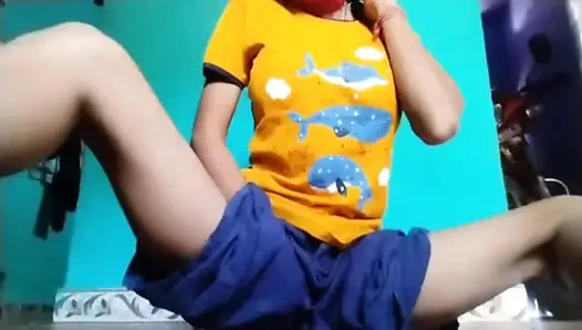 Indian beautifull girl doing fingering in home