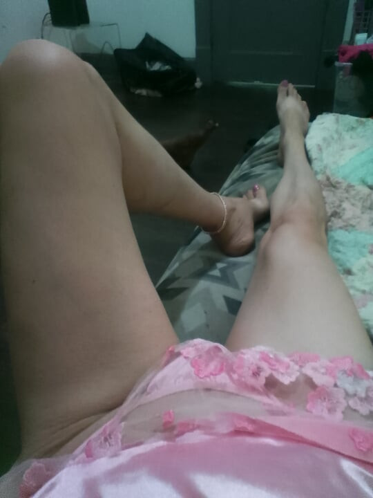 Pretty in pink: toy sucking&titty play