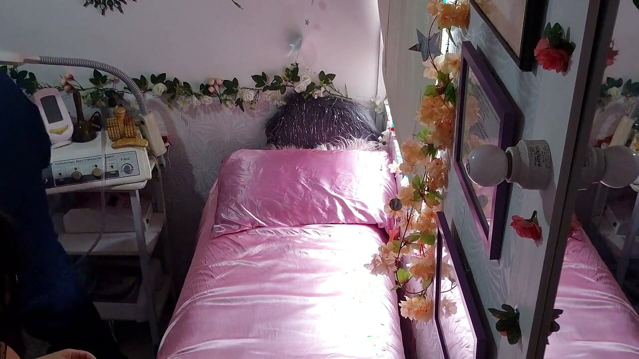 Ich habe meinem Mann gesagt, dass ich eine Massage bekomme, ich habe nur nicht erwähnt, dass der Masseur ein Mann ist