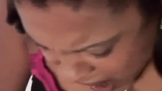 Французские куклы идеальной формы занимаются лесбийским развлечением на съемочной площадке