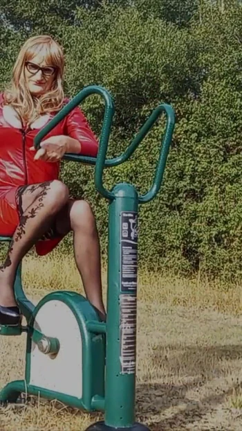 Memorable moment from "Tranny Ass Fucking Gym Equipment in the Park"