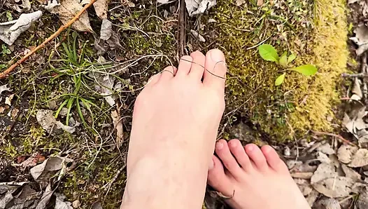 Barefoot Walk in the Forest - Foot Fetish - Bare Feet!