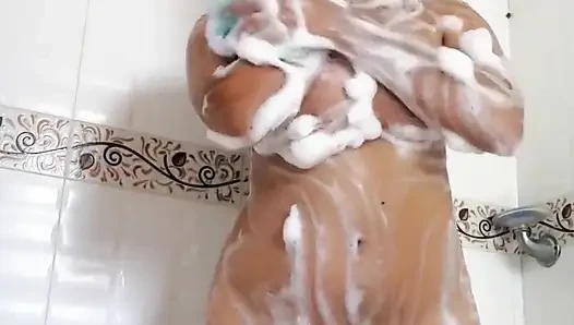 Duşta bana katıl