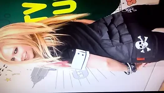 Avril Lavigne'in üzerine boşal. göt 3