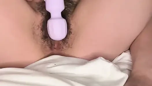Застенчивая латина ЖЕСТКО кончает для тебя!!