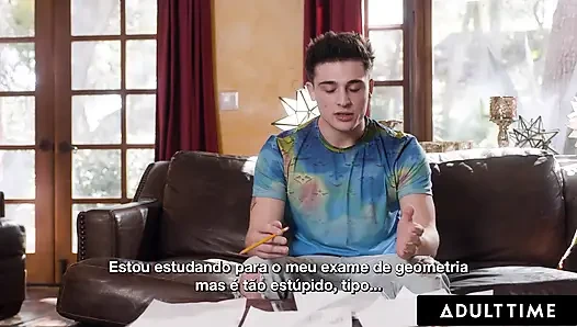 ADULT TIME - azgın adam üvey anne Dee Williams'ın büyük göğüslerine takıntılı! - PORTEKIZLI ALTYAZı