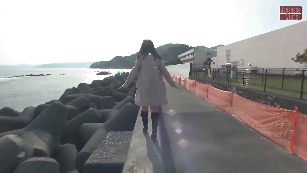 Rika Tsubaki Goes on a Wild Drive Date with a Kinky Guy - Ep1
