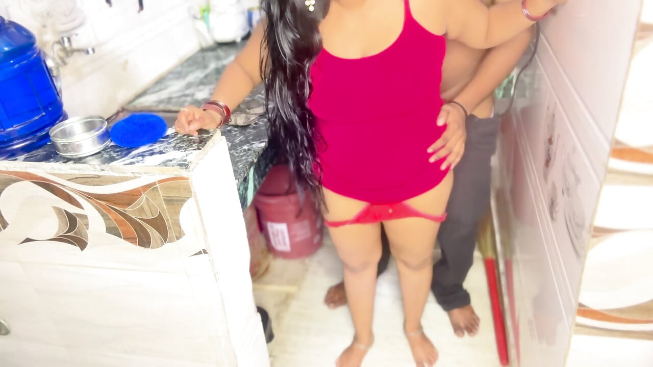 Desi Husband Wakes Up His Sexy Wife For Morning Hardcore Chudai Session