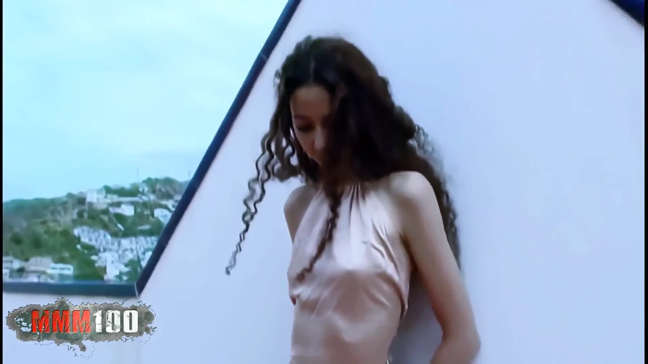 Safia: Pretty Teen Arab Brunette Safia Removing Clothes