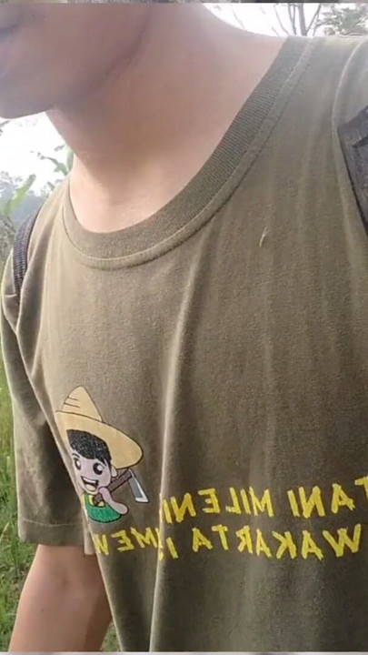 A young man's journey to the rice field where he is urinating again | Clip 2