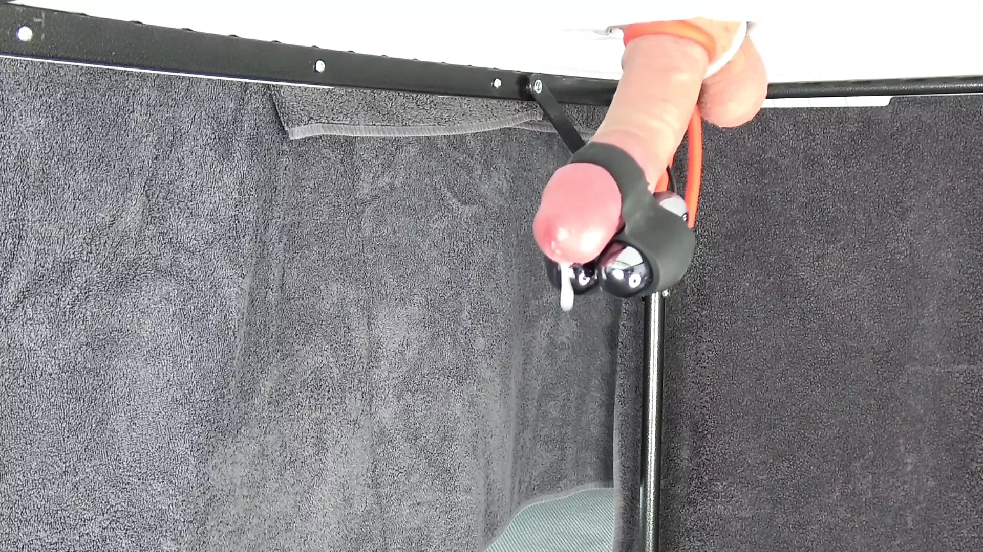 SBORRATA SFIDA - MUNGITURA TAVOLO GLORYHOLE