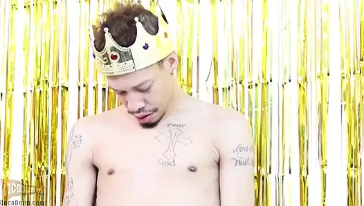 Vic Valentino - yeni yıl bebeği