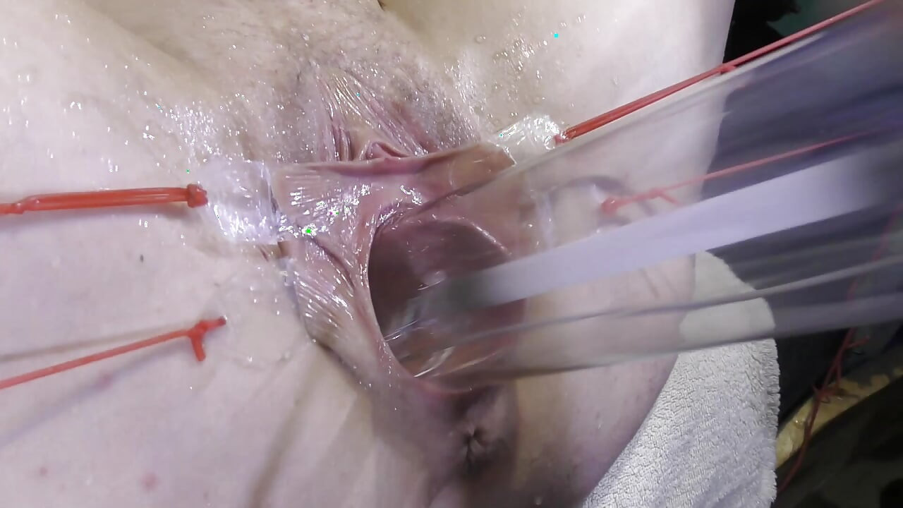 Far Spread Pussy Close up Fucking with Lamp 1000watt