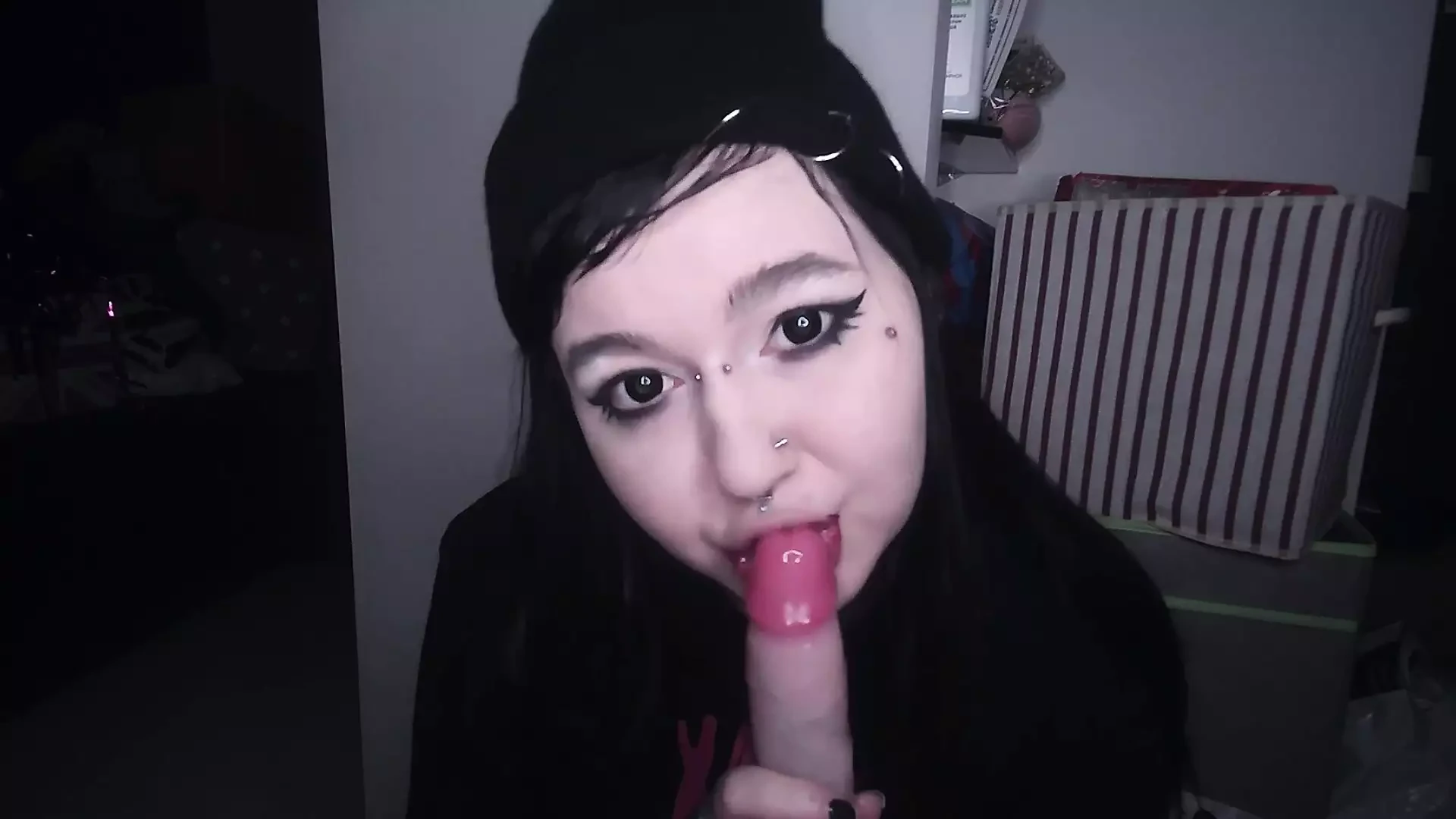 Emogirl Sloppy Blowjob