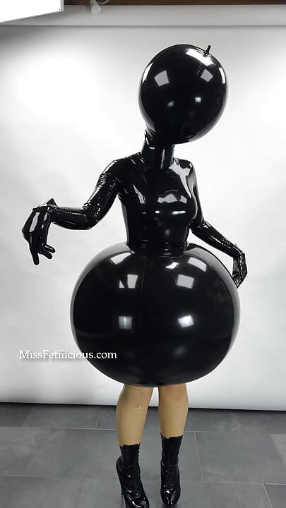 Was hältst du von meinem aufblasbaren Kleid?