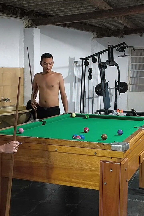 I Play Bi in Pool