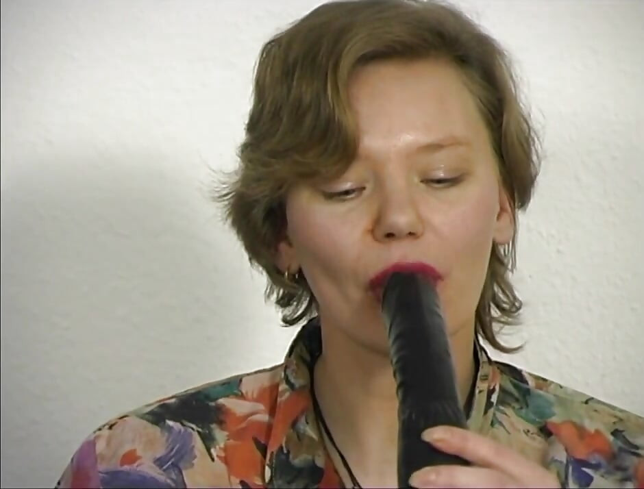 Peituda mulher fodendo no chão