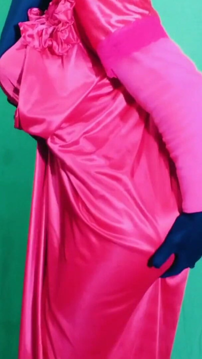 El líder me sacó toda la ropa y me acarició, sentí un placer enorme | Clip 2