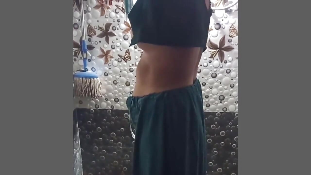 سونال بهابي تستحم عارية في التجمع