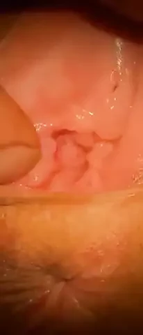 Beki ke gulabi bits