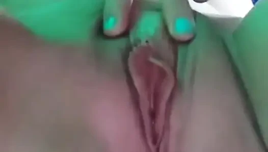 Shyfxx Si Cewek Rambut Merah Argentina Nunjukin CaraNya Masturbasi Untuk Menggodamu dan Bikin Kamu Pov