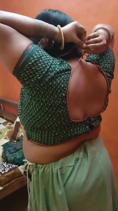 DESHI GAND DESHI BUR DESHI CHUT DESHI BHOSADA | Clip 1