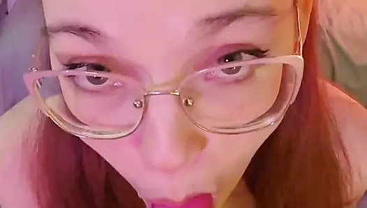 Cewek sange ini lagi asik orgasme sambil stoking nilon!