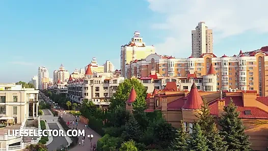 Ungrateful Roommate CaliforniaBabe Returns with a Big Bang