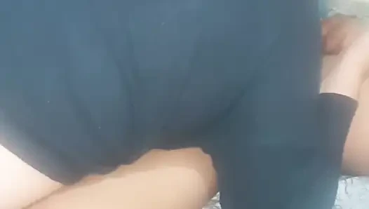 Hizmetçiyle yalnız