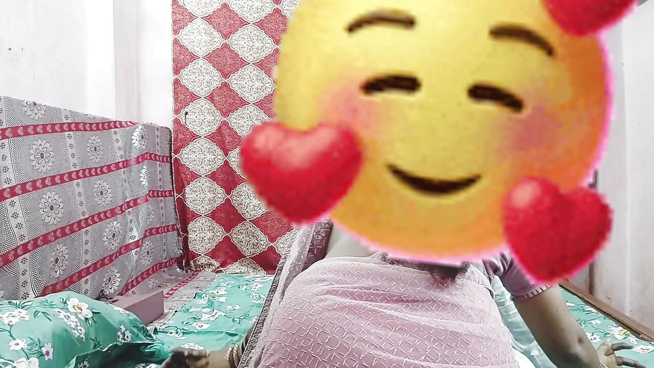 Shilpa bhabhi ne lon ki kist apni Choot chudwa ker lon ki kist adada kiya