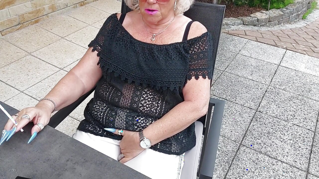 Napalona dojrzała sekretarka