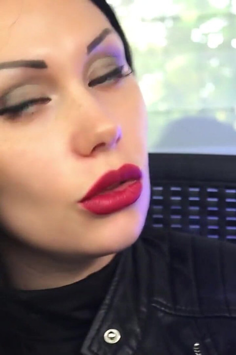 Cum to my big burgundy seduction and big hookah smoke!