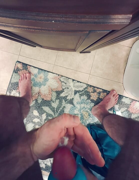watch me cum so hard for you