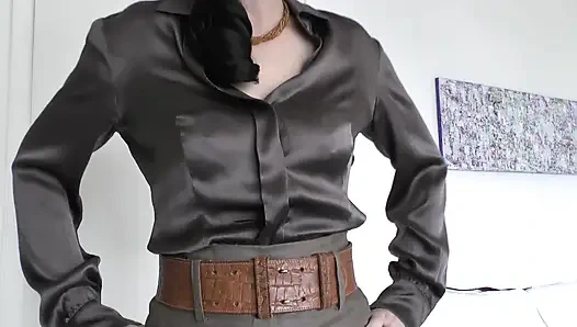 Exciting Belt Fitting with a Linen Skirt, Part 1, Lady Victoria Valente