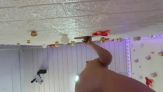 Yarakla ileri geri gidiyor. AllMyLinks MisssVikki