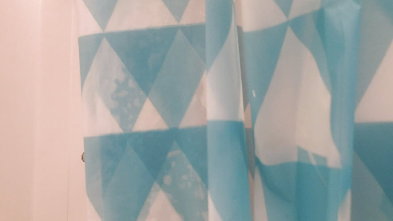 Watch me cum in the shower